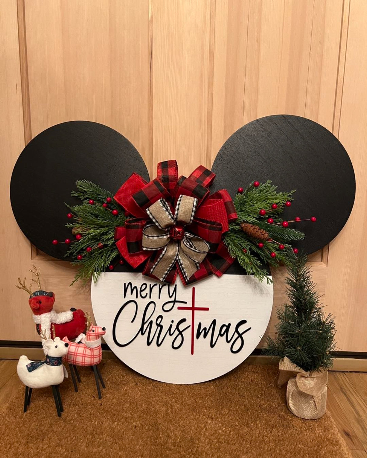 18 inch Round Custom Door Hanger